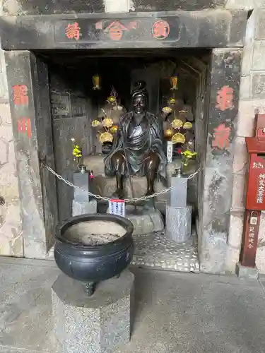 瀧泉寺（目黒不動尊）の仏像