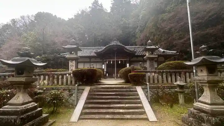 穴師坐兵主神社の本殿・本堂