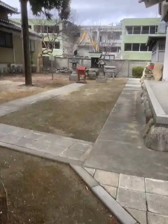 神明社・土之宮合殿の末社・摂社