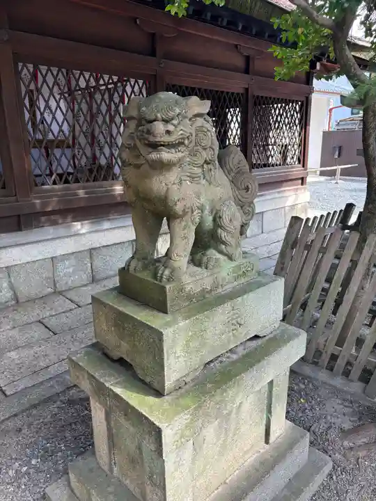 下御霊神社の狛犬