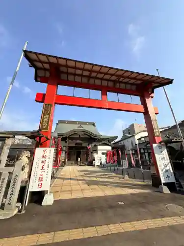 成田山函館別院函館寺の{uncategorized: "未分類", other: "その他", undefined: "問題あり", building: "その他建物", grave: "お墓", sacred_gate: "鳥居", guardian: "狛犬", statue: "像", buddha: "仏像", history: "歴史", nature: "自然", garden: "庭園", animal: "動物", pagoda: "塔", temizu: "手水舎", mountain_gate: "山門・神門", sanctuary: "本殿・本堂", subordinate: "末社・摂社", art: "芸術", scenery: "景色", jizo: "地蔵", ema: "絵馬", goshuin: "御朱印", omikuji: "おみくじ", items: "授与品その他", amulet: "お守り", goshuincho: "御朱印帳", eats: "食事", festival: "お祭り", votive_dance: "神楽", shichigosan: "七五三参", wedding: "結婚式", experience: "体験その他", initially: "初詣", around: "周辺", anti_infection: "感染症対策"}