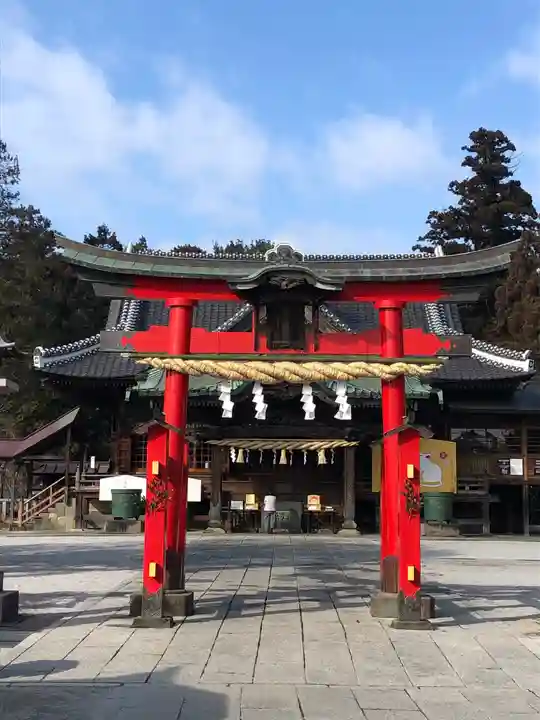 箭弓稲荷神社の鳥居