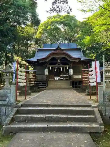 熊野神社の{uncategorized: "未分類", other: "その他", undefined: "問題あり", building: "その他建物", grave: "お墓", sacred_gate: "鳥居", guardian: "狛犬", statue: "像", buddha: "仏像", history: "歴史", nature: "自然", garden: "庭園", animal: "動物", pagoda: "塔", temizu: "手水舎", mountain_gate: "山門・神門", sanctuary: "本殿・本堂", subordinate: "末社・摂社", art: "芸術", scenery: "景色", jizo: "地蔵", ema: "絵馬", goshuin: "御朱印", omikuji: "おみくじ", items: "授与品その他", amulet: "お守り", goshuincho: "御朱印帳", eats: "食事", festival: "お祭り", votive_dance: "神楽", shichigosan: "七五三参", wedding: "結婚式", experience: "体験その他", initially: "初詣", around: "周辺", anti_infection: "感染症対策"}