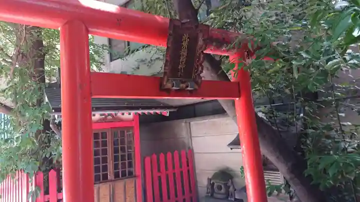 銀杏岡八幡神社の末社・摂社