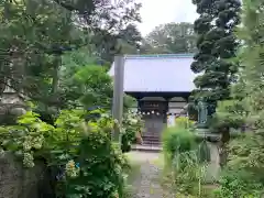 建明寺の本殿