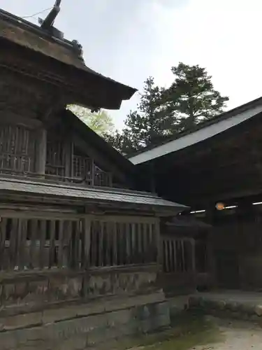 玉作湯神社の本殿