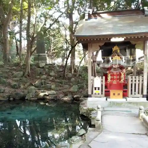 泉神社の末社