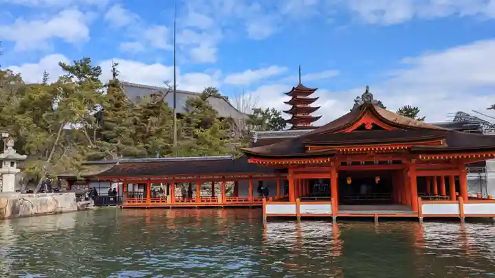 厳島神社(広島県)