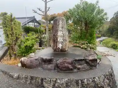 林松寺の{uncategorized: "未分類", other: "その他", undefined: "問題あり", building: "その他建物", grave: "お墓", sacred_gate: "鳥居", guardian: "狛犬", statue: "像", buddha: "仏像", history: "歴史", nature: "自然", garden: "庭園", animal: "動物", pagoda: "塔", temizu: "手水舎", mountain_gate: "山門・神門", sanctuary: "本殿・本堂", subordinate: "末社・摂社", art: "芸術", scenery: "景色", jizo: "地蔵", ema: "絵馬", goshuin: "御朱印", omikuji: "おみくじ", items: "授与品その他", amulet: "お守り", goshuincho: "御朱印帳", eats: "食事", festival: "お祭り", votive_dance: "神楽", shichigosan: "七五三参", wedding: "結婚式", experience: "体験その他", initially: "初詣", around: "周辺", anti_infection: "感染症対策"}
