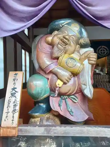 長谷寺の{uncategorized: "未分類", other: "その他", undefined: "問題あり", building: "その他建物", grave: "お墓", sacred_gate: "鳥居", guardian: "狛犬", statue: "像", buddha: "仏像", history: "歴史", nature: "自然", garden: "庭園", animal: "動物", pagoda: "塔", temizu: "手水舎", mountain_gate: "山門・神門", sanctuary: "本殿・本堂", subordinate: "末社・摂社", art: "芸術", scenery: "景色", jizo: "地蔵", ema: "絵馬", goshuin: "御朱印", omikuji: "おみくじ", items: "授与品その他", amulet: "お守り", goshuincho: "御朱印帳", eats: "食事", festival: "お祭り", votive_dance: "神楽", shichigosan: "七五三参", wedding: "結婚式", experience: "体験その他", initially: "初詣", around: "周辺", anti_infection: "感染症対策"}