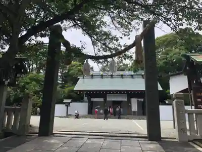 伊勢山皇大神宮の鳥居