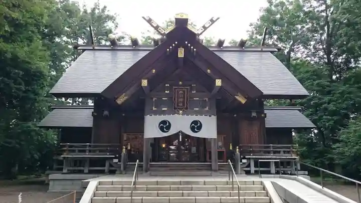 旭川神社の本殿・本堂