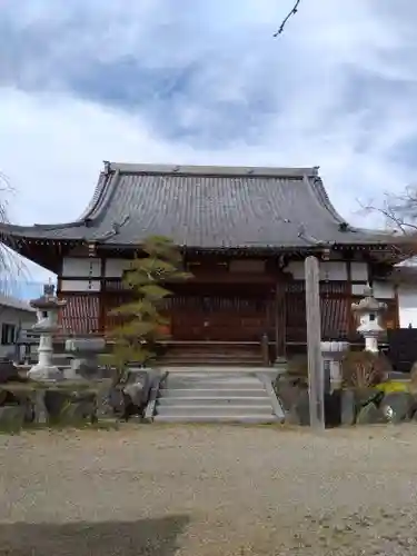 圓正寺の本殿・本堂