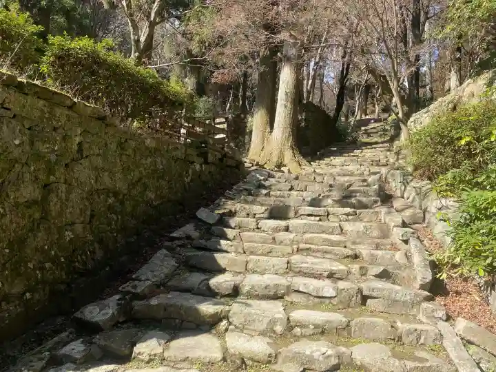 播州清水寺の{uncategorized: "未分類", other: "その他", undefined: "問題あり", building: "その他建物", grave: "お墓", sacred_gate: "鳥居", guardian: "狛犬", statue: "像", buddha: "仏像", history: "歴史", nature: "自然", garden: "庭園", animal: "動物", pagoda: "塔", temizu: "手水舎", mountain_gate: "山門・神門", sanctuary: "本殿・本堂", subordinate: "末社・摂社", art: "芸術", scenery: "景色", jizo: "地蔵", ema: "絵馬", goshuin: "御朱印", omikuji: "おみくじ", items: "授与品その他", amulet: "お守り", goshuincho: "御朱印帳", eats: "食事", festival: "お祭り", votive_dance: "神楽", shichigosan: "七五三参", wedding: "結婚式", experience: "体験その他", initially: "初詣", around: "周辺", anti_infection: "感染症対策"}