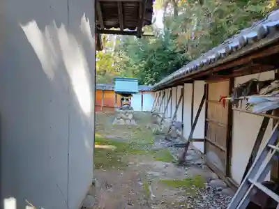 熊野社（塔野地東屋敷）の末社・摂社