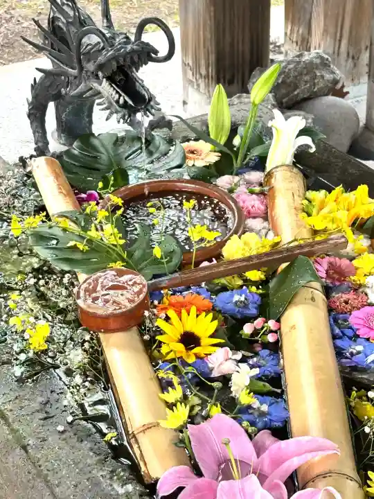 札幌護國神社の{uncategorized: "未分類", other: "その他", undefined: "問題あり", building: "その他建物", grave: "お墓", sacred_gate: "鳥居", guardian: "狛犬", statue: "像", buddha: "仏像", history: "歴史", nature: "自然", garden: "庭園", animal: "動物", pagoda: "塔", temizu: "手水舎", mountain_gate: "山門・神門", sanctuary: "本殿・本堂", subordinate: "末社・摂社", art: "芸術", scenery: "景色", jizo: "地蔵", ema: "絵馬", goshuin: "御朱印", omikuji: "おみくじ", items: "授与品その他", amulet: "お守り", goshuincho: "御朱印帳", eats: "食事", festival: "お祭り", votive_dance: "神楽", shichigosan: "七五三参", wedding: "結婚式", experience: "体験その他", initially: "初詣", around: "周辺", anti_infection: "感染症対策"}