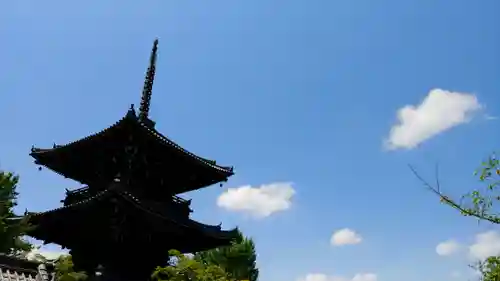 真正極楽寺（真如堂）の塔