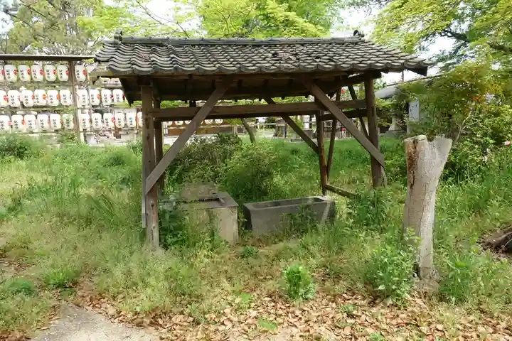 稲葉神社の手水舎