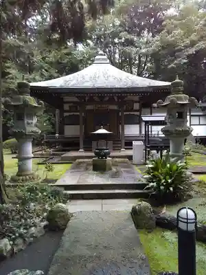 三寳寺の本殿・本堂