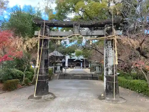 與止日女神社の鳥居