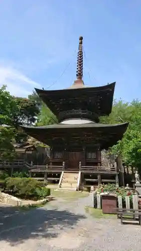 楽法寺（雨引観音）の{uncategorized: "未分類", other: "その他", undefined: "問題あり", building: "その他建物", grave: "お墓", sacred_gate: "鳥居", guardian: "狛犬", statue: "像", buddha: "仏像", history: "歴史", nature: "自然", garden: "庭園", animal: "動物", pagoda: "塔", temizu: "手水舎", mountain_gate: "山門・神門", sanctuary: "本殿・本堂", subordinate: "末社・摂社", art: "芸術", scenery: "景色", jizo: "地蔵", ema: "絵馬", goshuin: "御朱印", omikuji: "おみくじ", items: "授与品その他", amulet: "お守り", goshuincho: "御朱印帳", eats: "食事", festival: "お祭り", votive_dance: "神楽", shichigosan: "七五三参", wedding: "結婚式", experience: "体験その他", initially: "初詣", around: "周辺", anti_infection: "感染症対策"}
