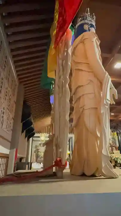 伊勢の国 四天王寺の{uncategorized: "未分類", other: "その他", undefined: "問題あり", building: "その他建物", grave: "お墓", sacred_gate: "鳥居", guardian: "狛犬", statue: "像", buddha: "仏像", history: "歴史", nature: "自然", garden: "庭園", animal: "動物", pagoda: "塔", temizu: "手水舎", mountain_gate: "山門・神門", sanctuary: "本殿・本堂", subordinate: "末社・摂社", art: "芸術", scenery: "景色", jizo: "地蔵", ema: "絵馬", goshuin: "御朱印", omikuji: "おみくじ", items: "授与品その他", amulet: "お守り", goshuincho: "御朱印帳", eats: "食事", festival: "お祭り", votive_dance: "神楽", shichigosan: "七五三参", wedding: "結婚式", experience: "体験その他", initially: "初詣", around: "周辺", anti_infection: "感染症対策"}