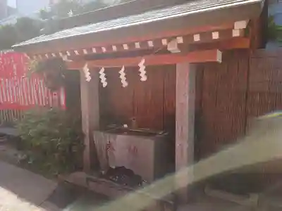 豊受稲荷本宮の手水舎