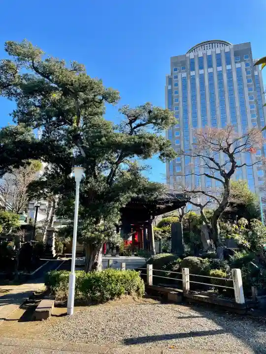 室泉寺の{uncategorized: "未分類", other: "その他", undefined: "問題あり", building: "その他建物", grave: "お墓", sacred_gate: "鳥居", guardian: "狛犬", statue: "像", buddha: "仏像", history: "歴史", nature: "自然", garden: "庭園", animal: "動物", pagoda: "塔", temizu: "手水舎", mountain_gate: "山門・神門", sanctuary: "本殿・本堂", subordinate: "末社・摂社", art: "芸術", scenery: "景色", jizo: "地蔵", ema: "絵馬", goshuin: "御朱印", omikuji: "おみくじ", items: "授与品その他", amulet: "お守り", goshuincho: "御朱印帳", eats: "食事", festival: "お祭り", votive_dance: "神楽", shichigosan: "七五三参", wedding: "結婚式", experience: "体験その他", initially: "初詣", around: "周辺", anti_infection: "感染症対策"}