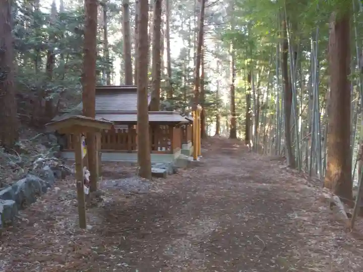 手接足尾神社のその他建物