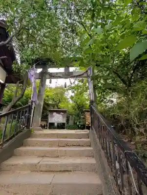 牛天神北野神社の{uncategorized: "未分類", other: "その他", undefined: "問題あり", building: "その他建物", grave: "お墓", sacred_gate: "鳥居", guardian: "狛犬", statue: "像", buddha: "仏像", history: "歴史", nature: "自然", garden: "庭園", animal: "動物", pagoda: "塔", temizu: "手水舎", mountain_gate: "山門・神門", sanctuary: "本殿・本堂", subordinate: "末社・摂社", art: "芸術", scenery: "景色", jizo: "地蔵", ema: "絵馬", goshuin: "御朱印", omikuji: "おみくじ", items: "授与品その他", amulet: "お守り", goshuincho: "御朱印帳", eats: "食事", festival: "お祭り", votive_dance: "神楽", shichigosan: "七五三参", wedding: "結婚式", experience: "体験その他", initially: "初詣", around: "周辺", anti_infection: "感染症対策"}