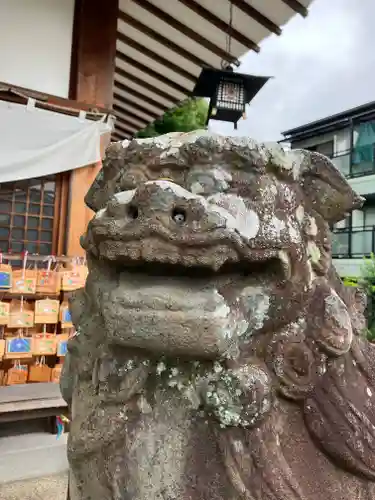 水堂須佐男神社の狛犬