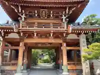 齢延寺の山門・神門