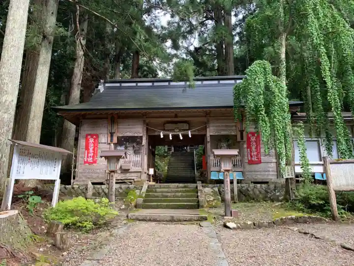 早池峯神社の山門・神門