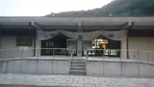 迫間不動尊の本殿・本堂