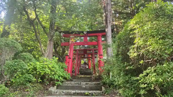 栗川稲荷神社(山形県)