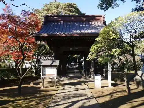 三寳寺の山門