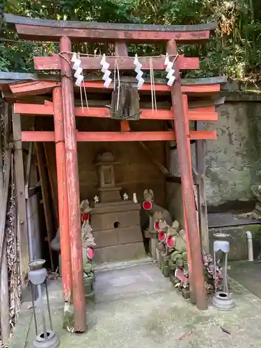 御田八幡神社の末社