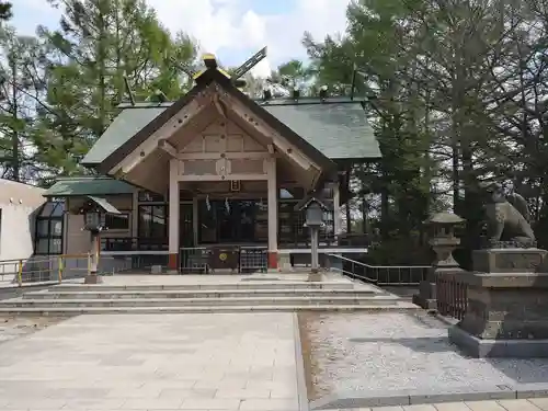 白石神社の本殿・本堂