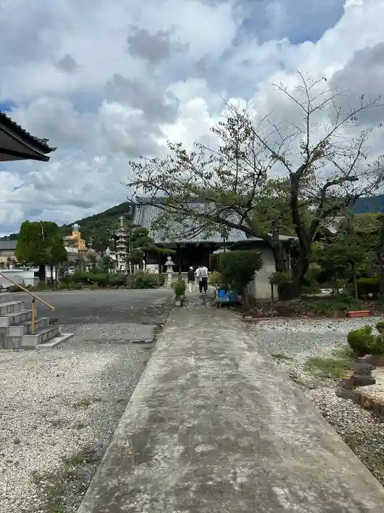 尊躰寺(山梨県)
