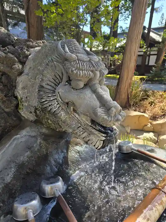 諏訪大社下社秋宮(長野県)