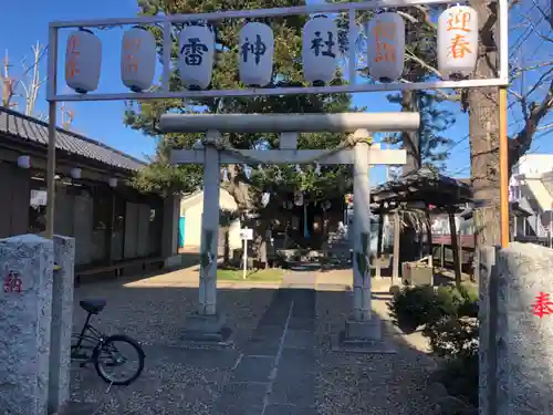 雷神社の鳥居