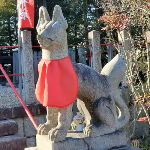 玉三稲荷神社の狛犬