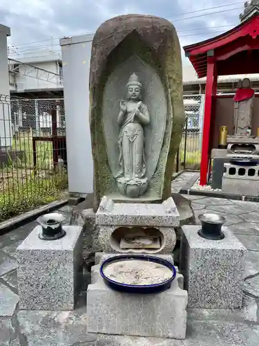 木更津駅東口無縁観音講の仏像