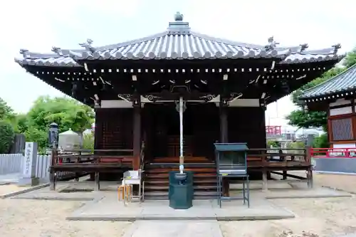 大聖勝軍寺の本殿