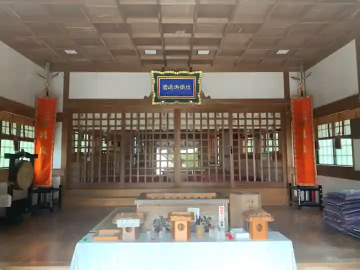 岩崎御嶽社の本殿・本堂