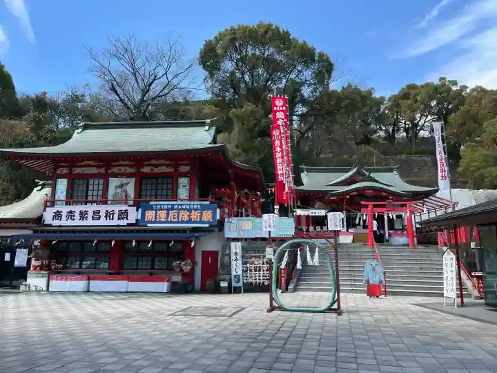 熊本城稲荷神社の{uncategorized: "未分類", other: "その他", undefined: "問題あり", building: "その他建物", grave: "お墓", sacred_gate: "鳥居", guardian: "狛犬", statue: "像", buddha: "仏像", history: "歴史", nature: "自然", garden: "庭園", animal: "動物", pagoda: "塔", temizu: "手水舎", mountain_gate: "山門・神門", sanctuary: "本殿・本堂", subordinate: "末社・摂社", art: "芸術", scenery: "景色", jizo: "地蔵", ema: "絵馬", goshuin: "御朱印", omikuji: "おみくじ", items: "授与品その他", amulet: "お守り", goshuincho: "御朱印帳", eats: "食事", festival: "お祭り", votive_dance: "神楽", shichigosan: "七五三参", wedding: "結婚式", experience: "体験その他", initially: "初詣", around: "周辺", anti_infection: "感染症対策"}