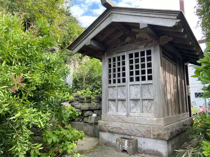 別願寺の末社・摂社