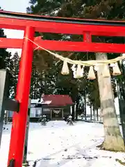 新山神社の鳥居