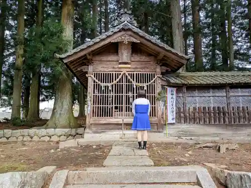 矢抜神社の本殿・本堂
