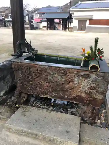 素盞嗚神社の手水舎